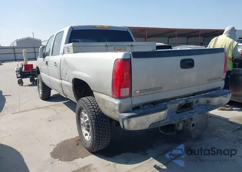 2005 Chevrolet Silverado 2500Hd Ls from USA, damaged, VIN 1GCHC232X5F869342